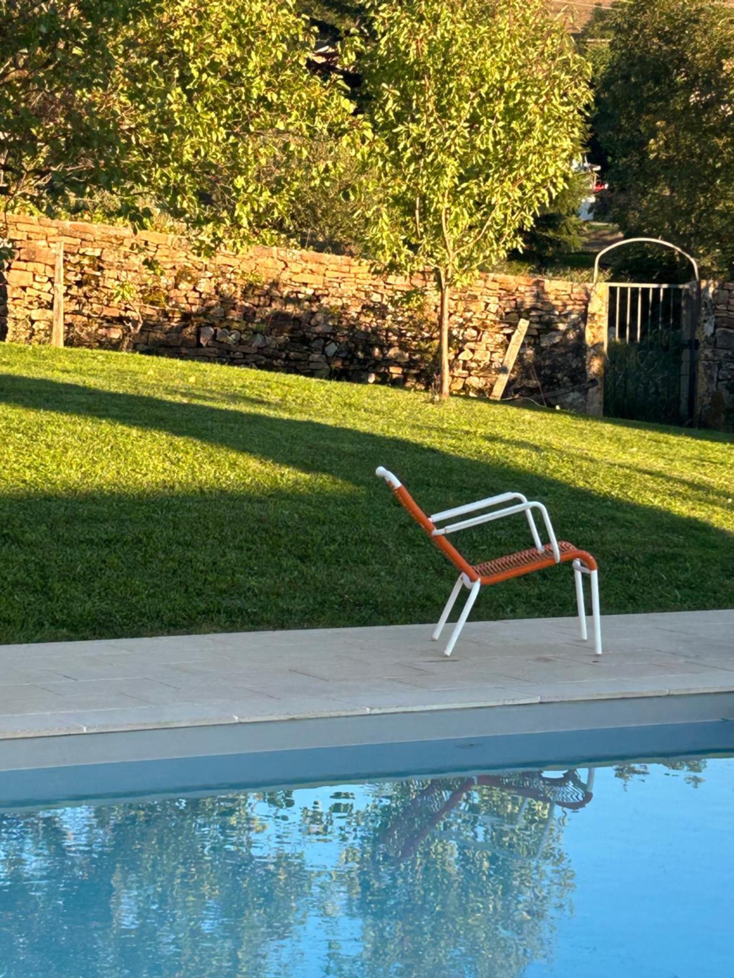 Chambres D'Hotes Vers La Croix Leynes Esterno foto